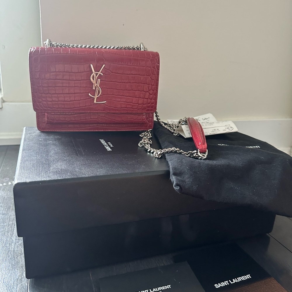 Saint Laurent YSL Crocodile Leather Sunset Shoulder Bag w/ a Strap (Pink/Silver)